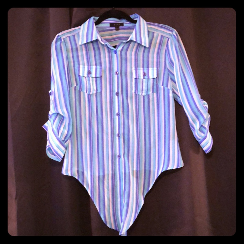 Women’s button down